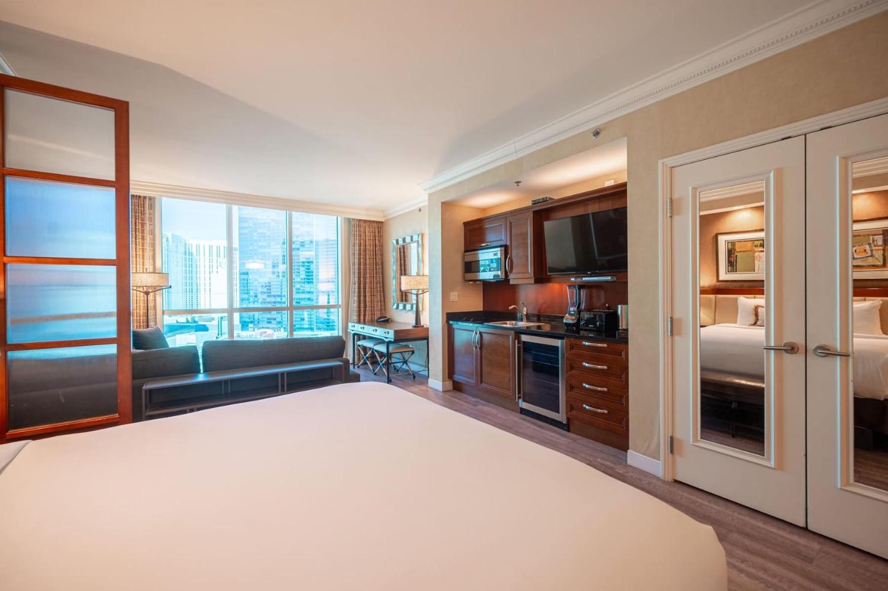 No Resort Fee Strip View Suite + Free Valet+ Pool Las Vegas Eksteriør billede